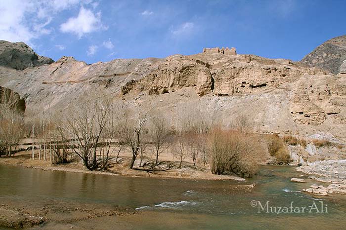 Bamyan-Shibar-district-old-fortress-in-Sari-Khoshak-Village