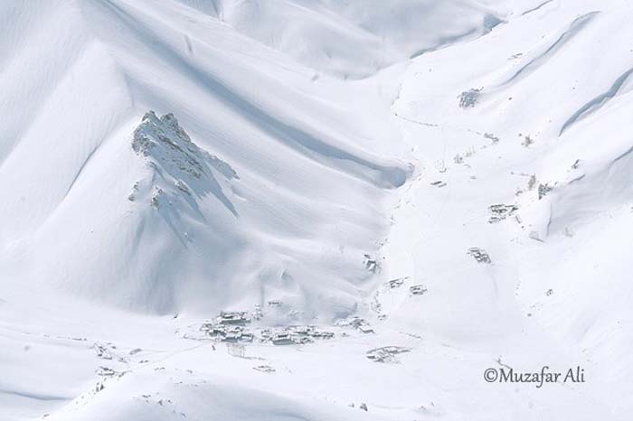 Bamyan-heavy-snowfall-in-Yakawlang