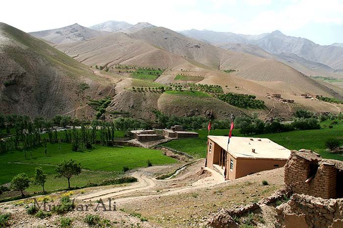 Daikundi-a-village-near-Jawuz-bazaar-Miramor-district