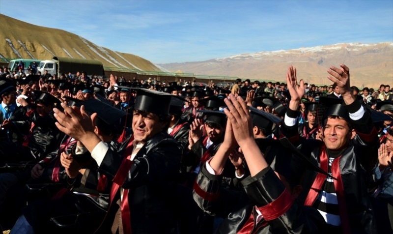 bamyan_univ_graduation_2013__003