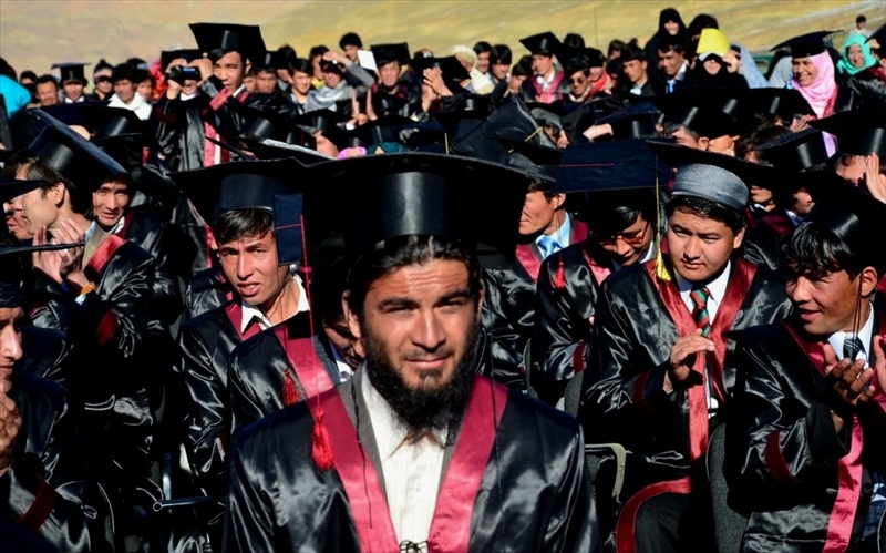 bamyan_univ_graduation_2013__007