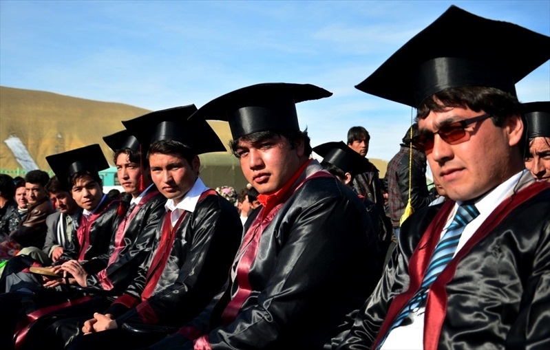 bamyan_univ_graduation_2013__009