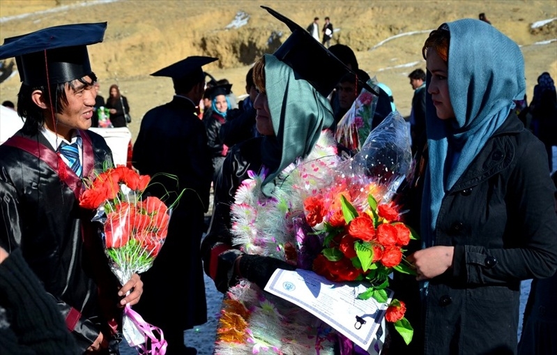 bamyan_univ_graduation_2013__030