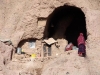Hazaras-forced-in-BamiyanBuddha-caves-2016-04