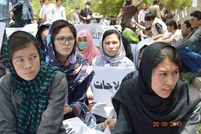 Student hunger strike against discrimination at Kabul university