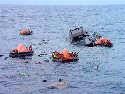 Boat sinks off Australia – dozens feared dead